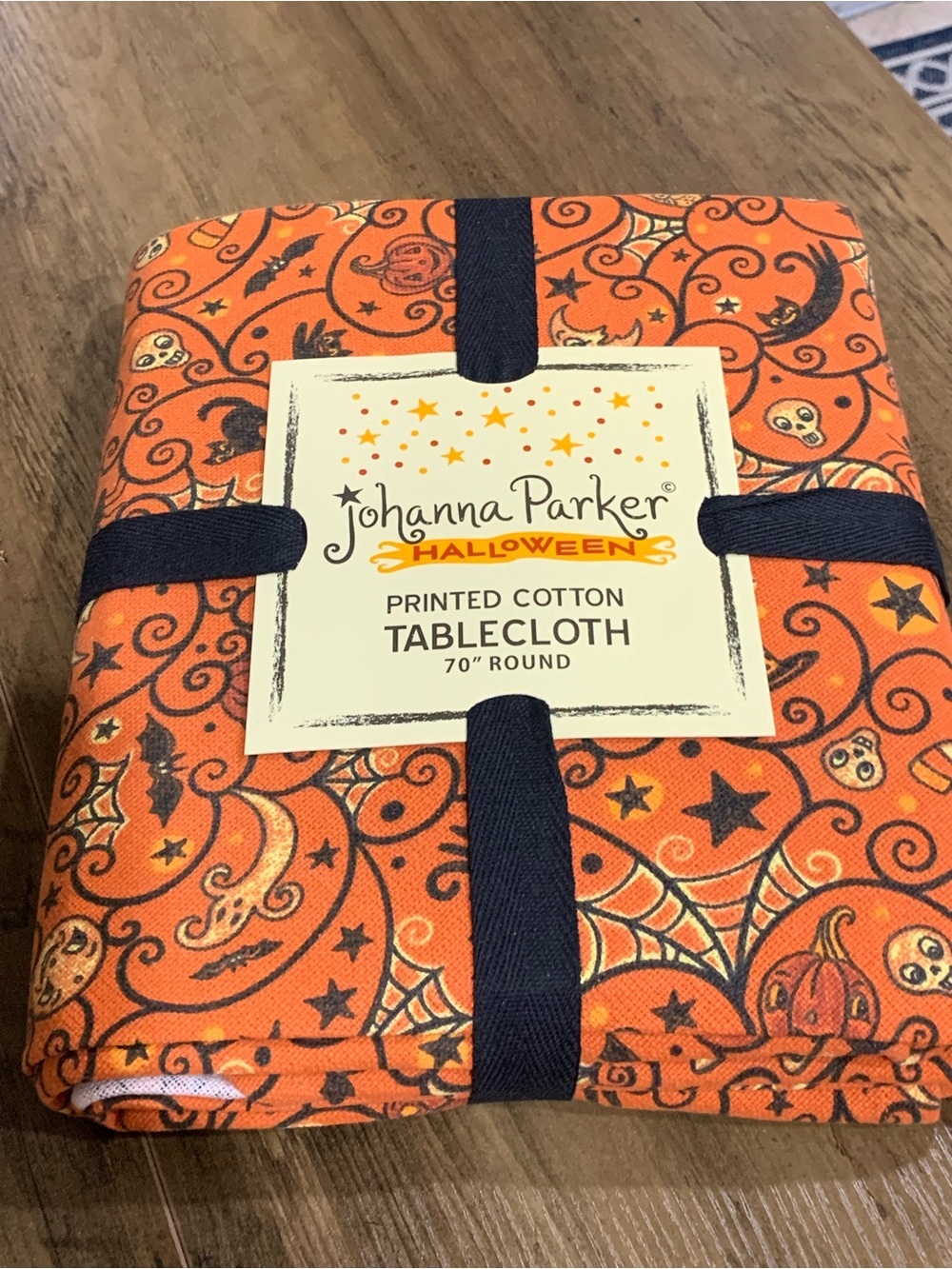 NWT Johanna Parker Halloween 70” Round tablecloth